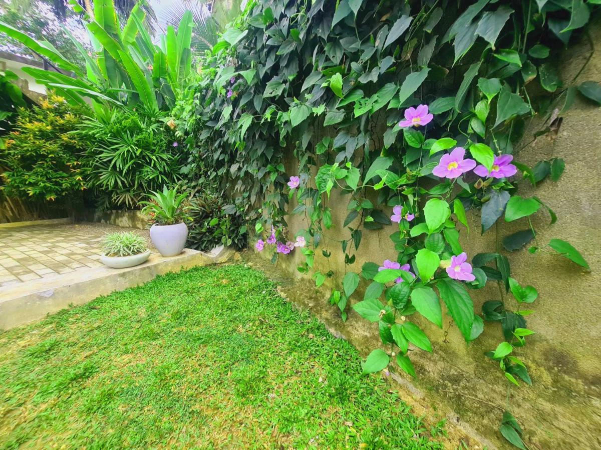 Sahasna Unawatuna Exterior foto